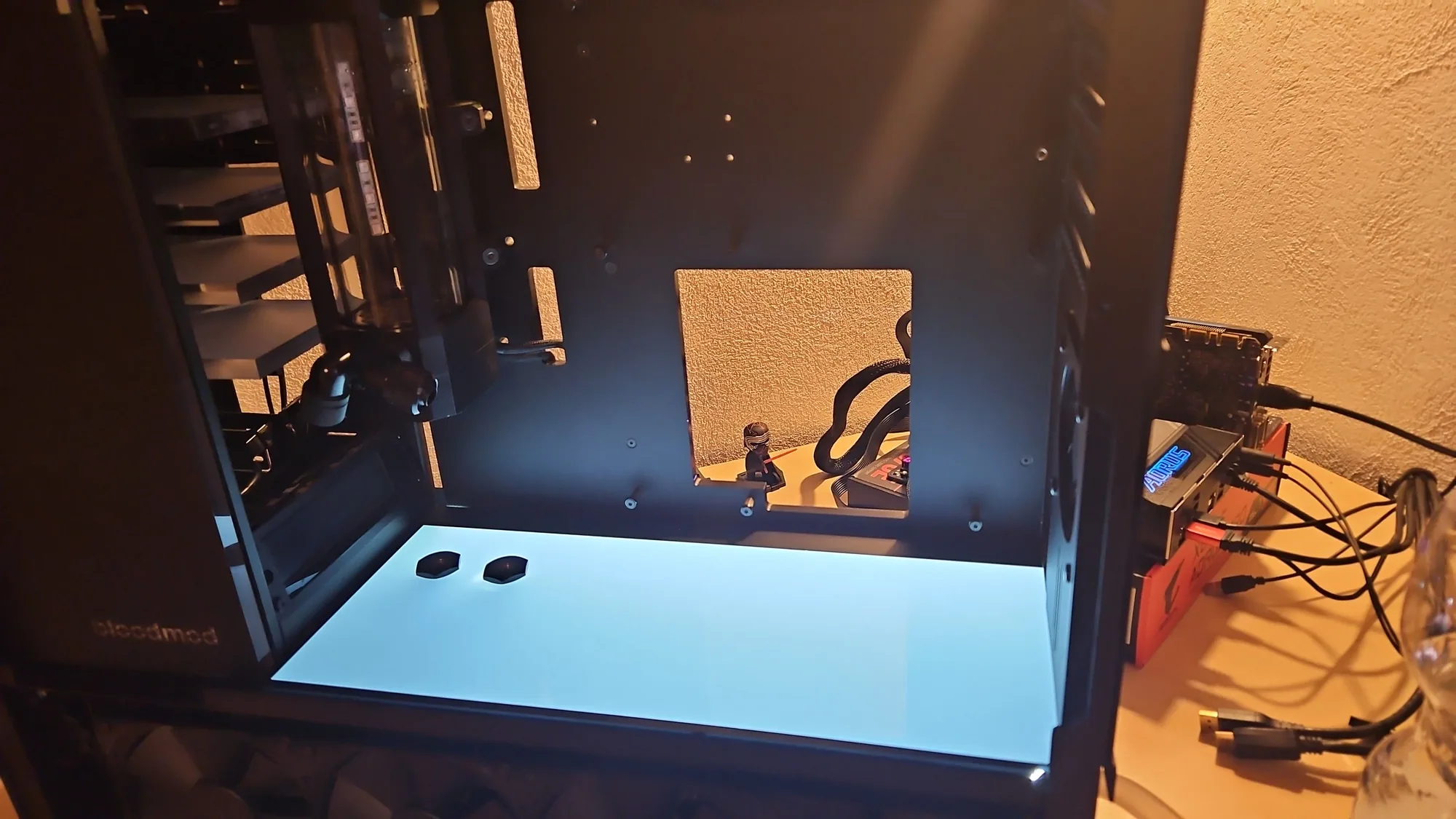 Vorbereitung des AM5-Umbaus mit Aorus und Ryzen 7 9800X3D: Aufnahme 015