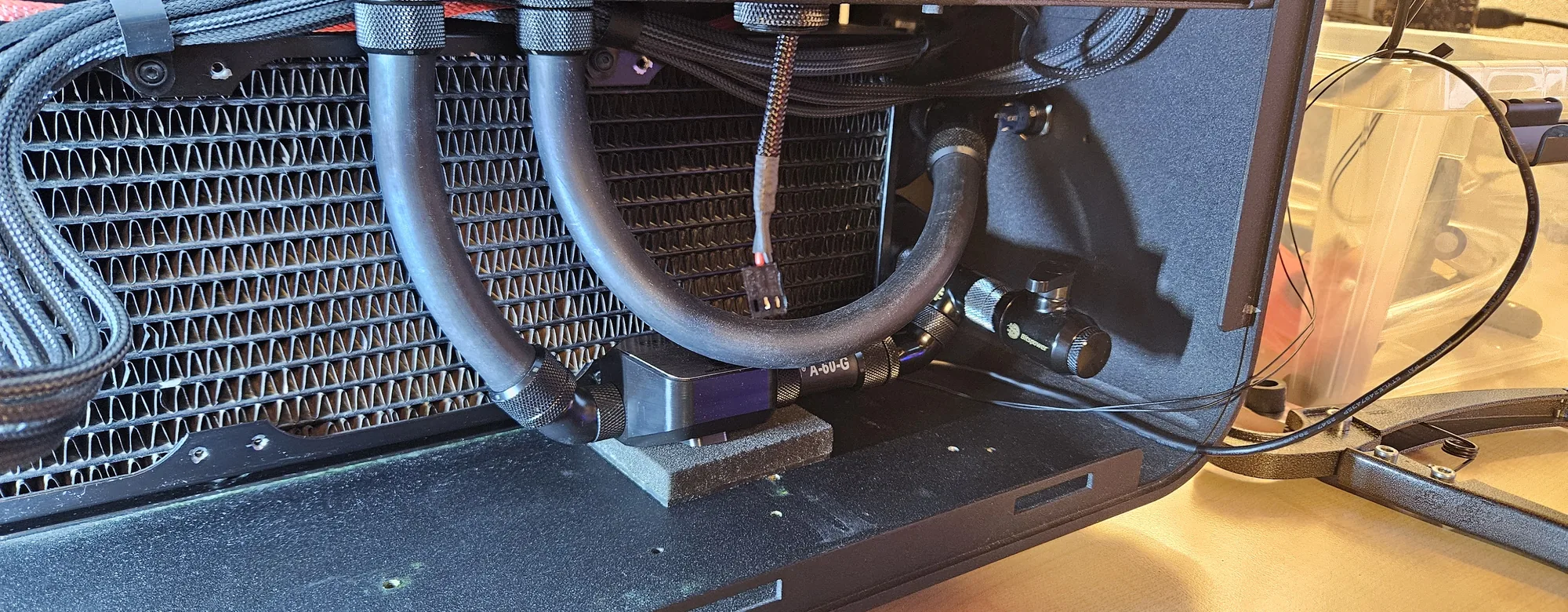 Vorbereitung des AM5-Umbaus mit Aorus und Ryzen 7 9800X3D: Aufnahme 016