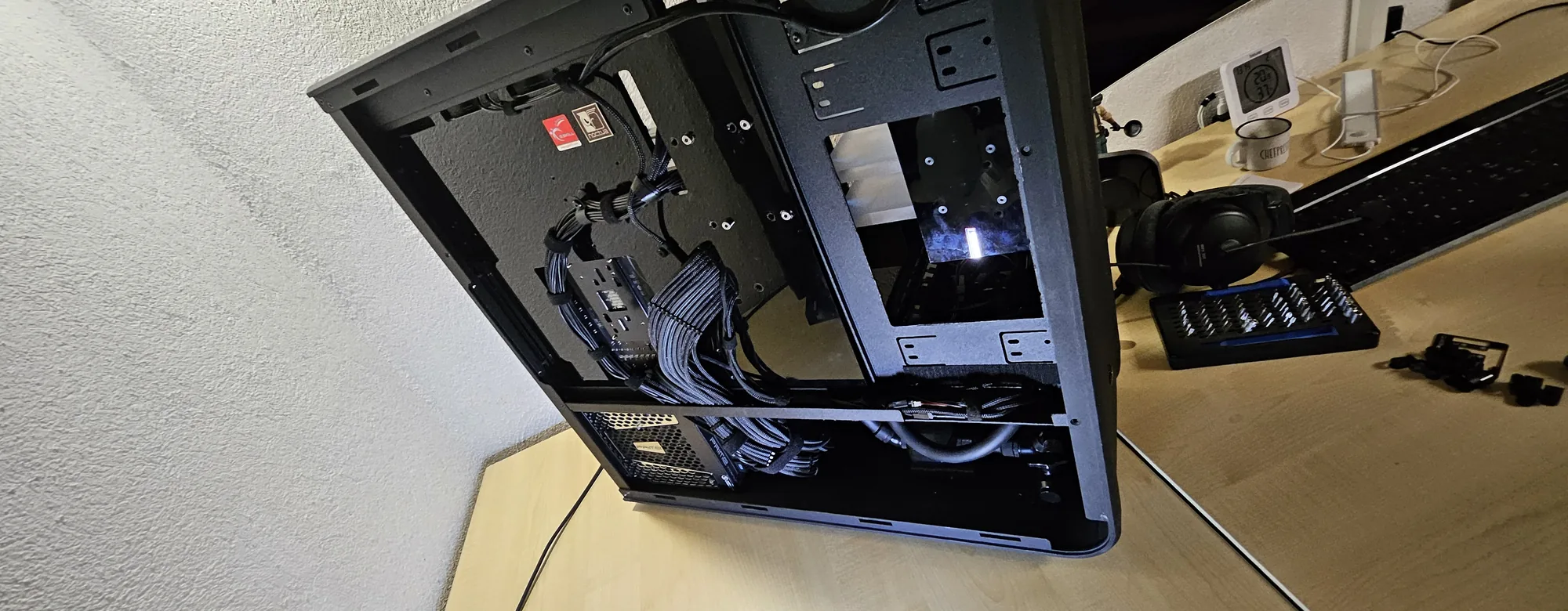 BloodMod mit X870E Aorus, Ryzen 7 9800X3D und RTX 3090: Aufnahme 019
