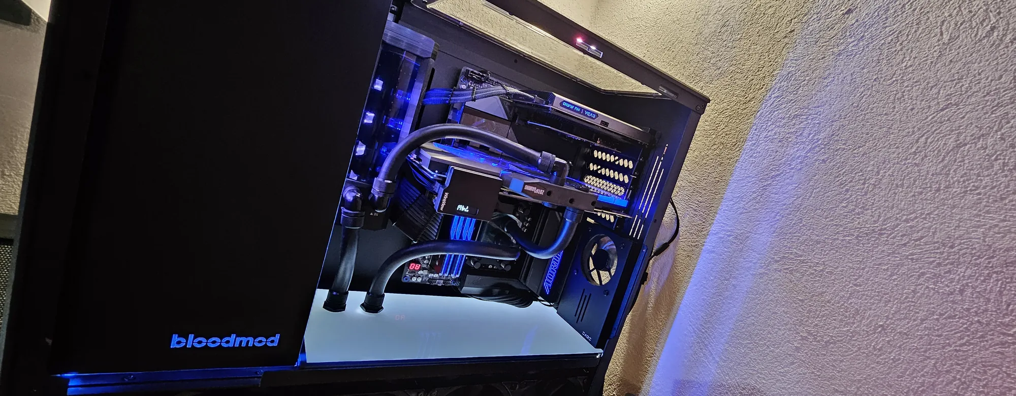 BloodMod mit X870E Aorus, Ryzen 7 9800X3D und RTX 3090: Aufnahme 025