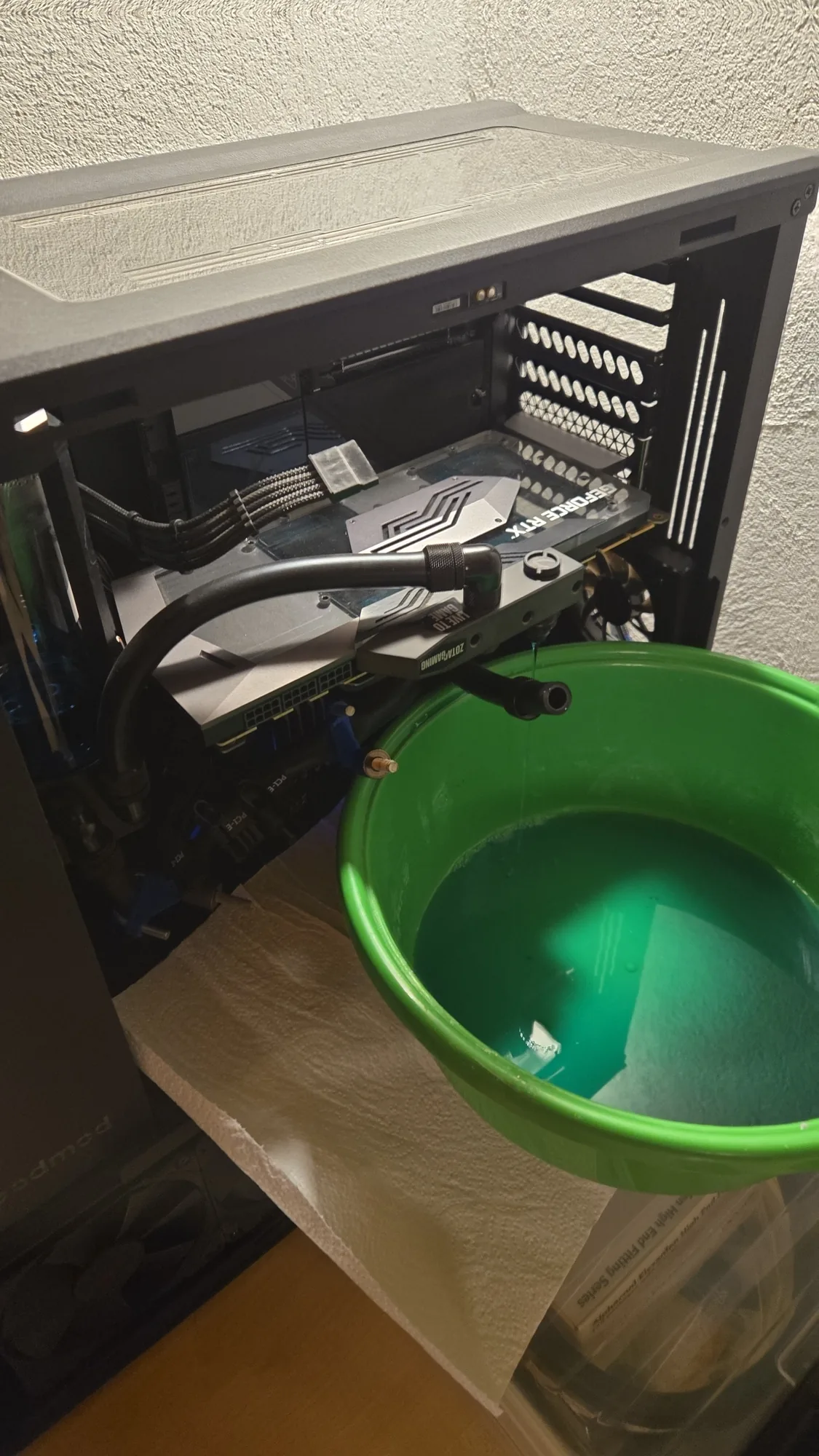 Reinigung und Spülung der Wasserkühlungskomponenten