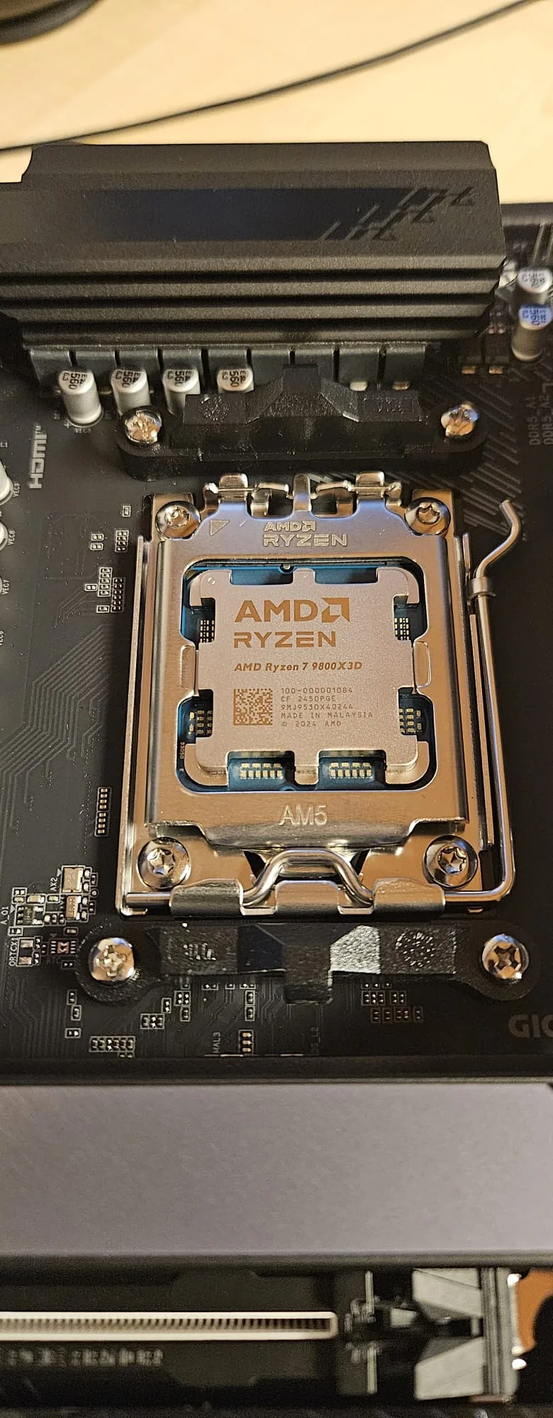 Ryzen-Prozessor im AM5-Sockel des Aorus-Mainboards