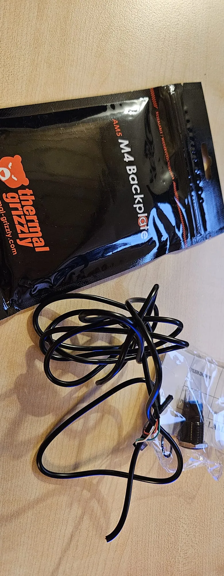 Kabel und Zubehör für den Neuaufbau