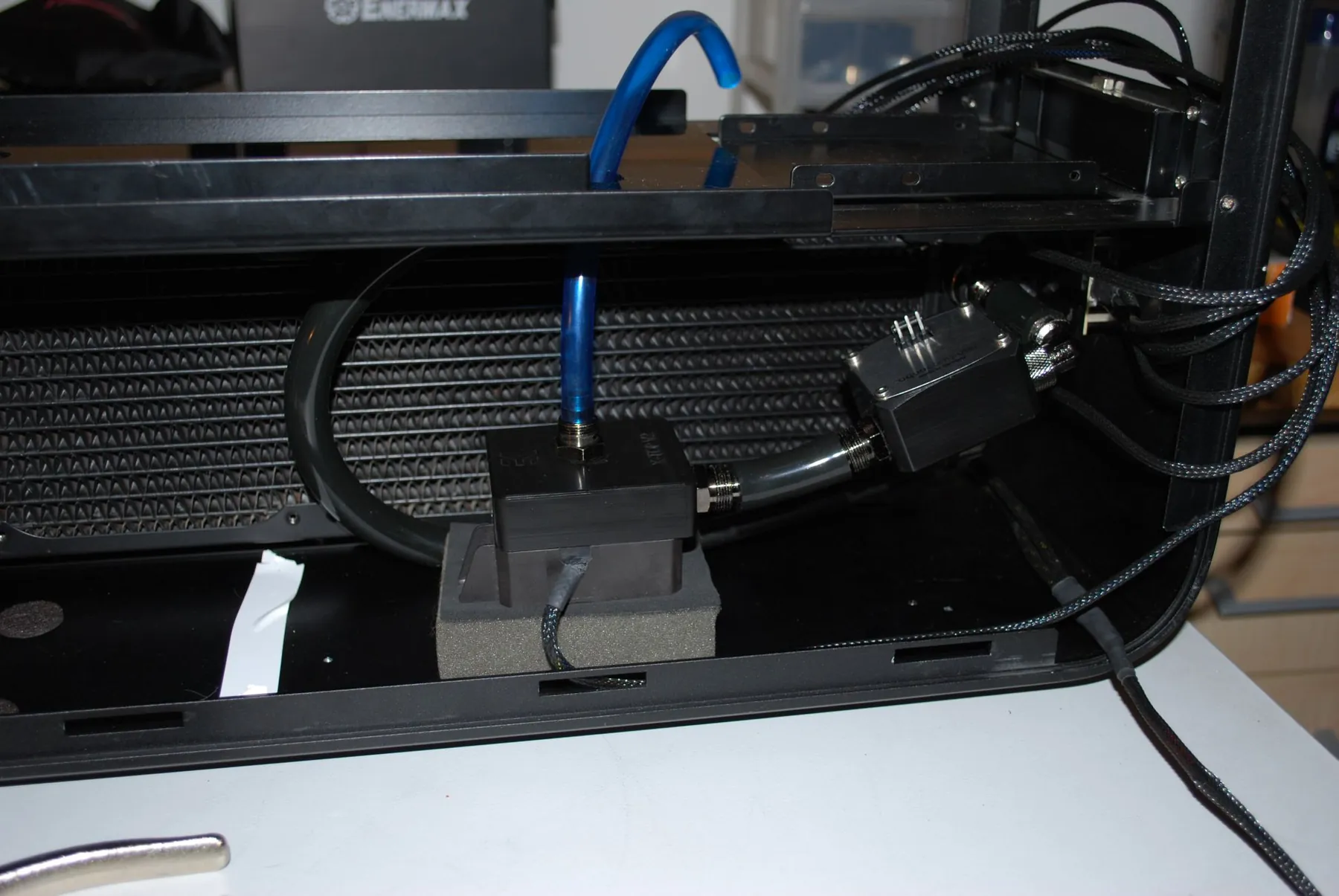 SilverStone TJ07 BloodMod: Pumpe: Aufnahme 1