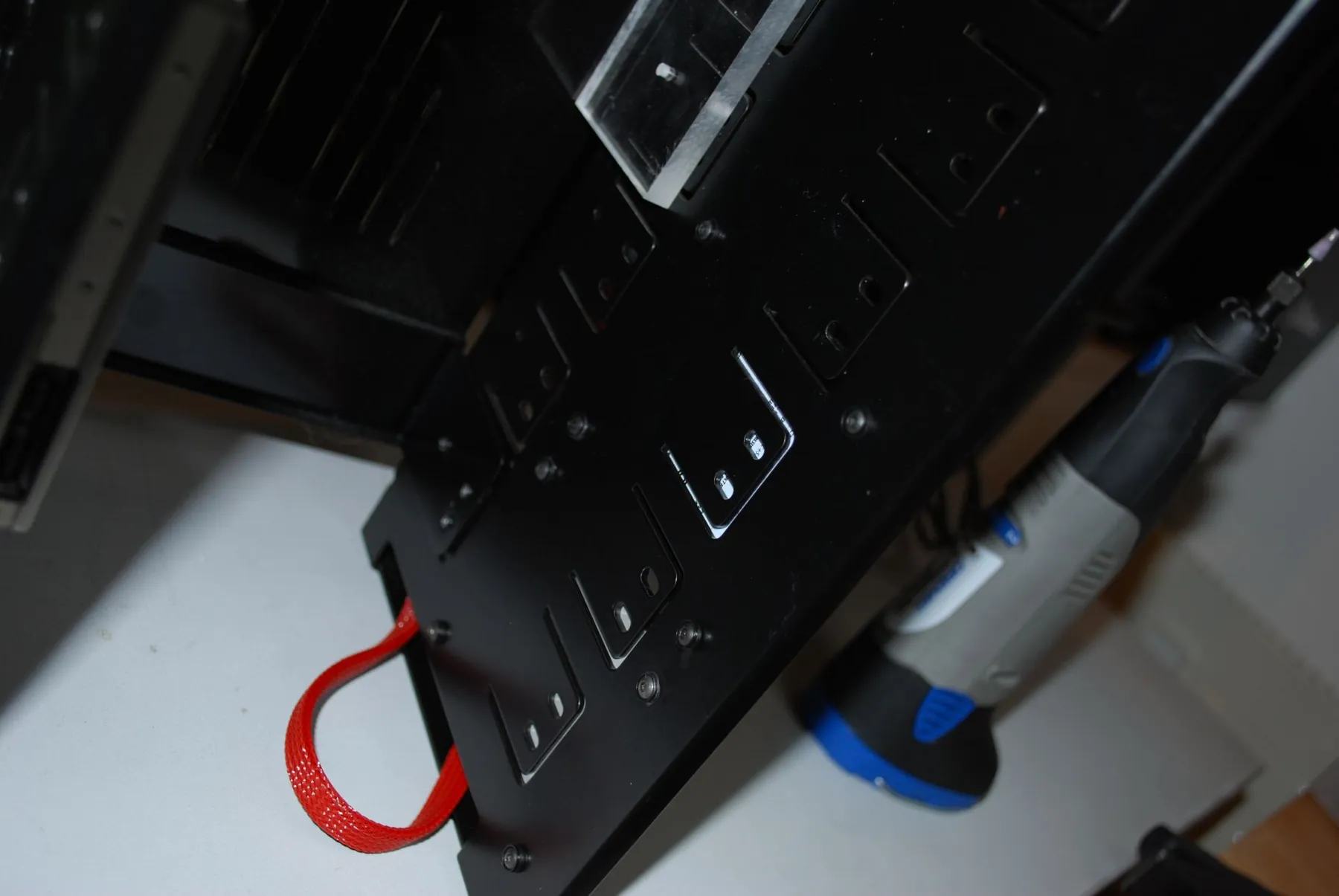 SilverStone TJ07 BloodMod: SSD Montage: Aufnahme 2