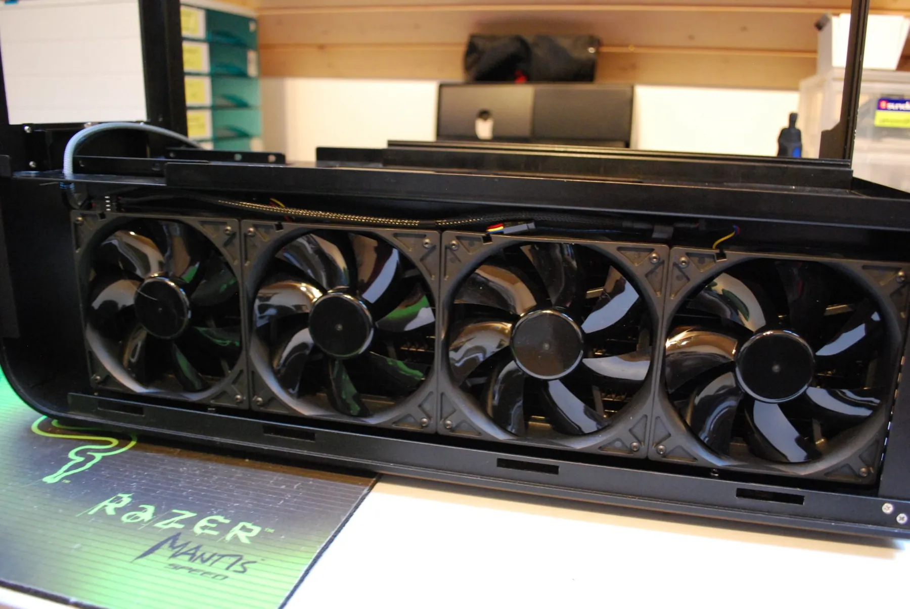 SilverStone TJ07 BloodMod: LuefterundRadi: Aufnahme 2