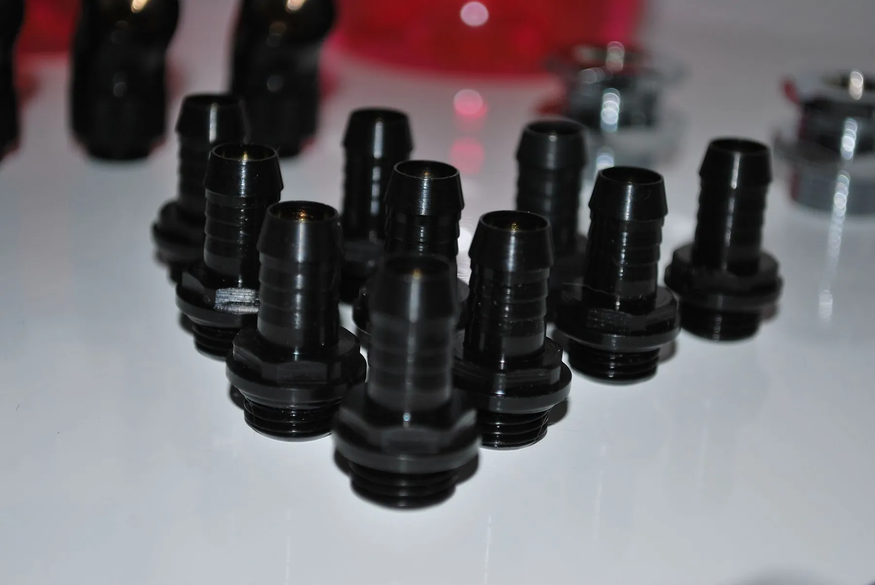 SilverStone TJ07 BloodMod: Anschluesse: Aufnahme 2
