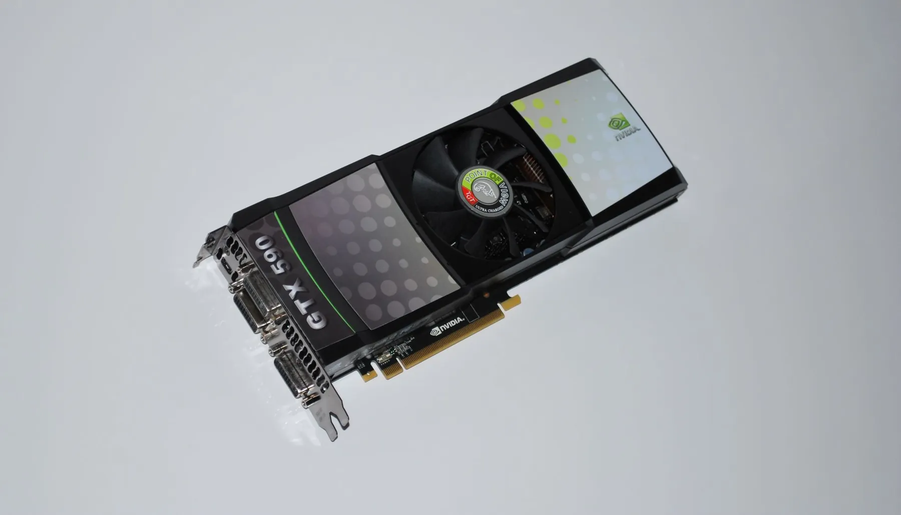 SilverStone TJ07 BloodMod: 590 GTX: Aufnahme 1