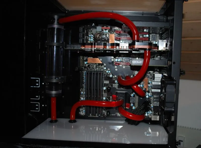 SilverStone TJ07 BloodMod: Verkabelung 3: Aufnahme 1