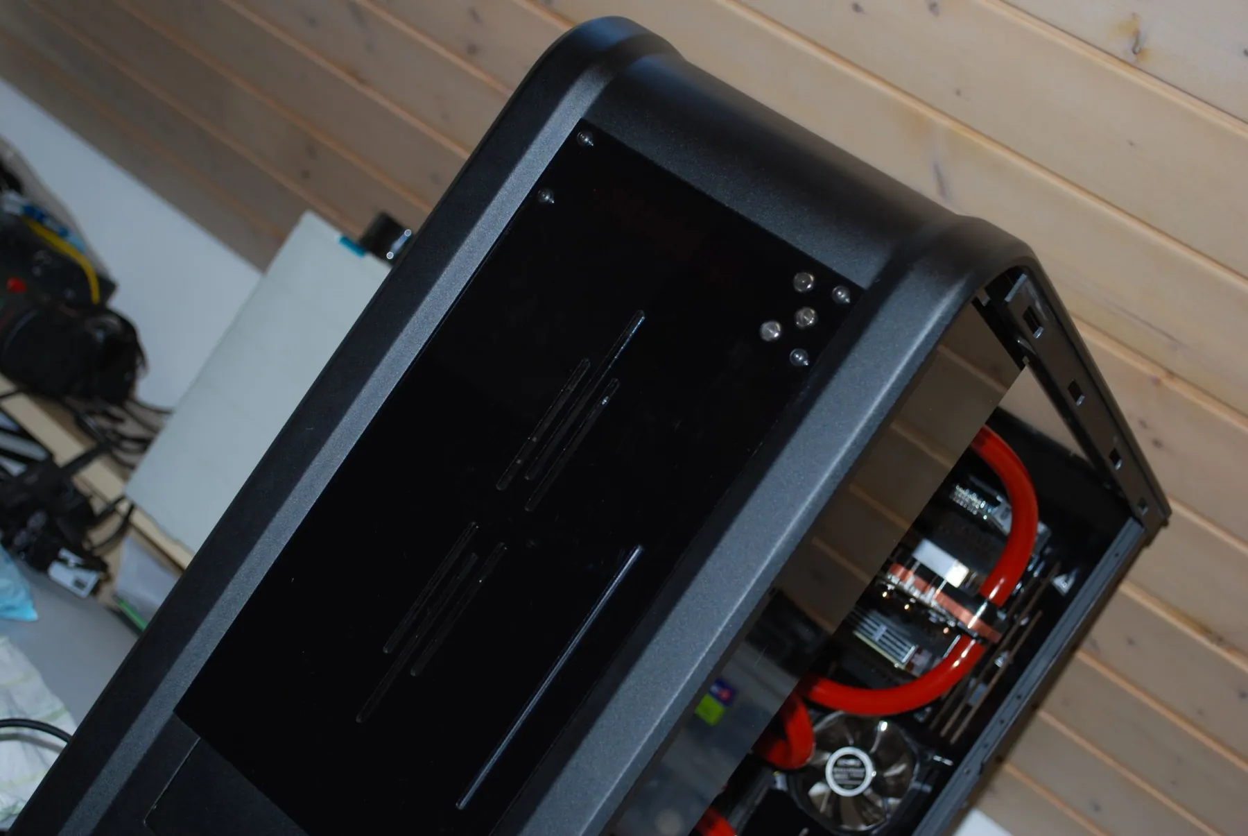 SilverStone TJ07 BloodMod: Front montiert: Aufnahme 2