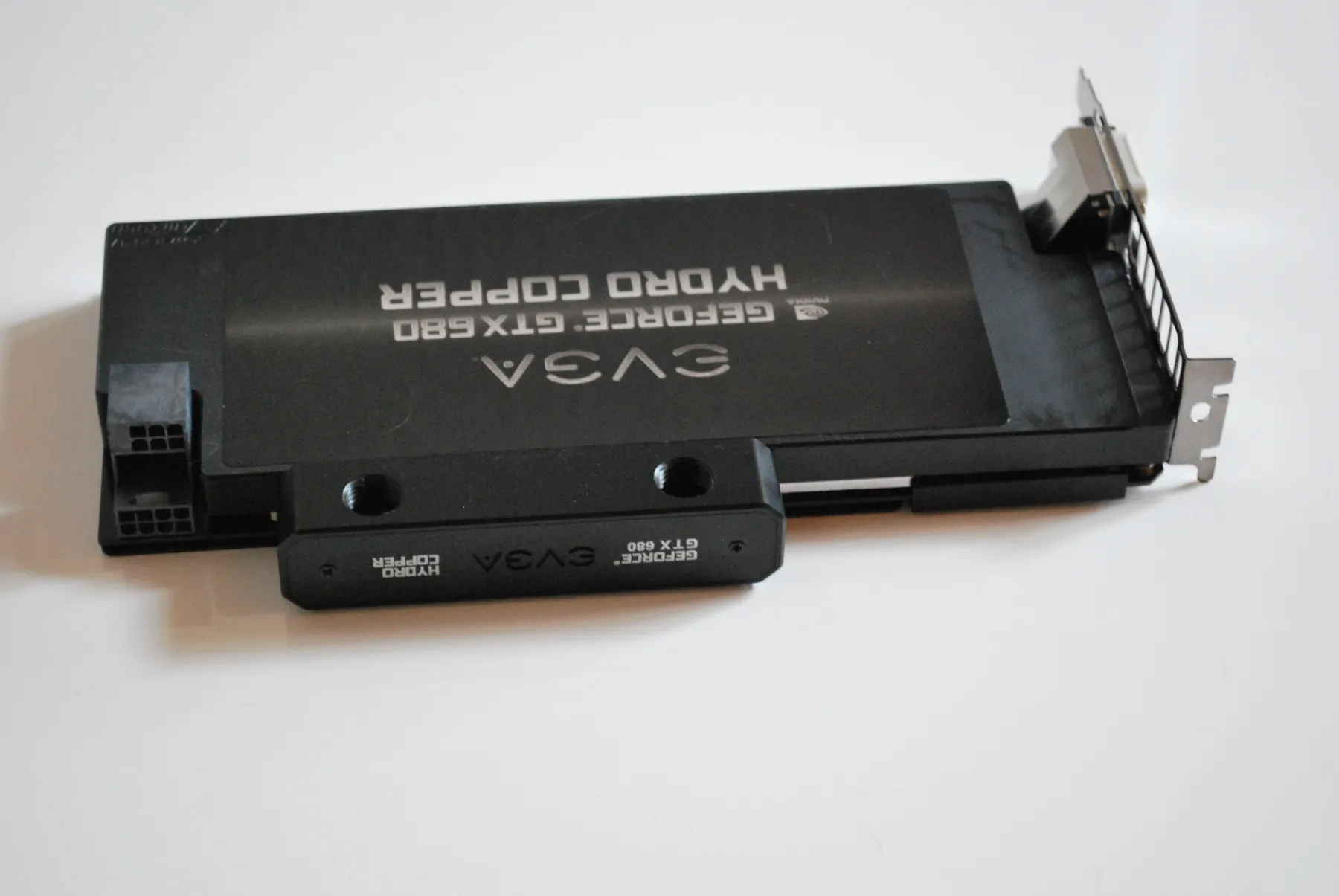 SilverStone TJ07 BloodMod: 01 Grafikkarte: Aufnahme 2