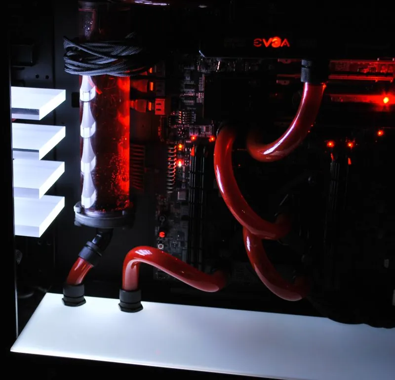 SilverStone TJ07 BloodMod: lighttest: Aufnahme 3