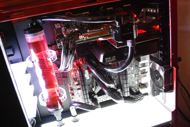 TJ07 BloodMod Dormant Red: Projektaufnahme