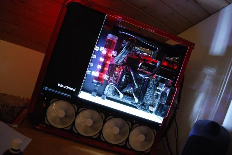 TJ07 BloodMod Dormant Red: Projektaufnahme
