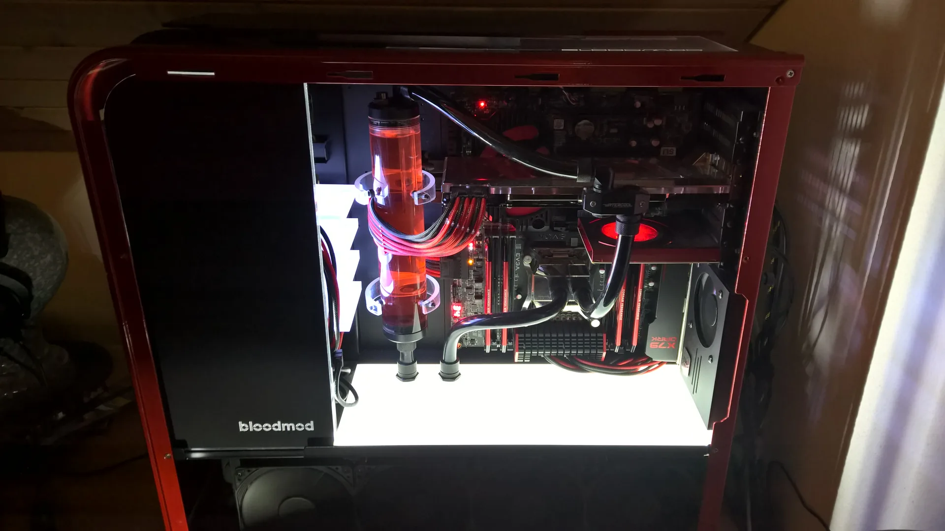 TJ07 BloodMod Dormant Red: Projektaufnahme 213 vom 29.11.2015