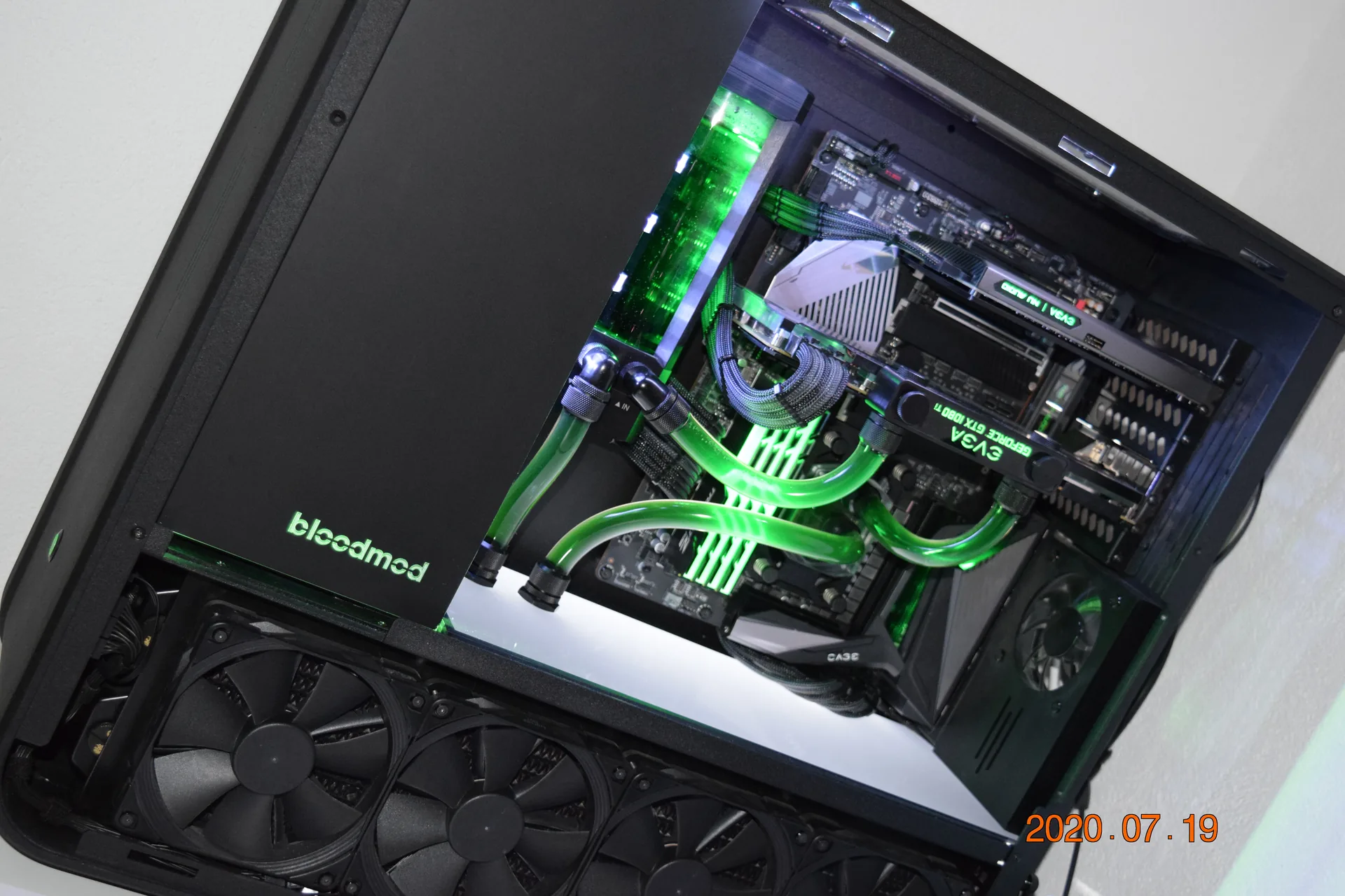 TJ07 BloodMod HarleyBlack: Projektaufnahme